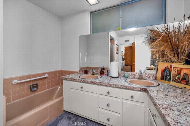 4614 La Subida Pl, Tarzana, CA 91356 - full bath with double vanity and a garden tub
