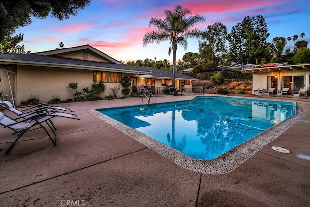 4614 La Subida Pl, Tarzana, CA 91356 - view of pool featuring a patio