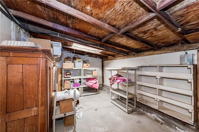 11507 Savage Ln, Apple Valley, CA 92308 - view of storage