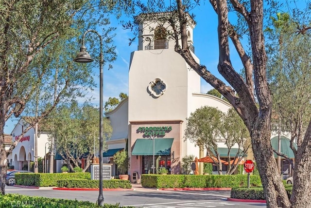 view of building exterior