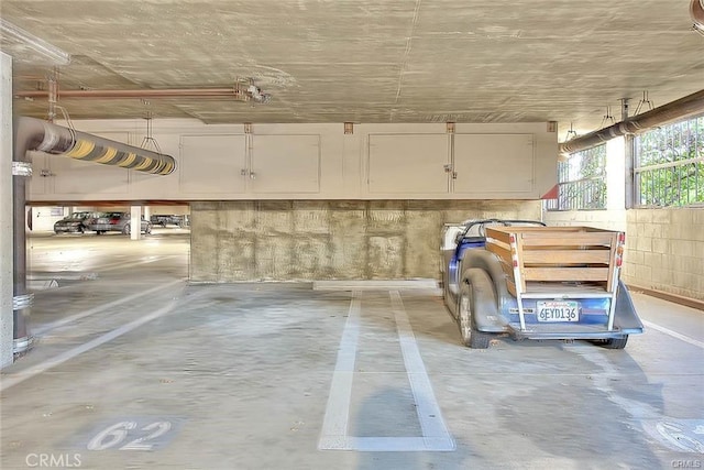 460 Oak St Unit 201, Glendale, CA 91204 - view of parking garage