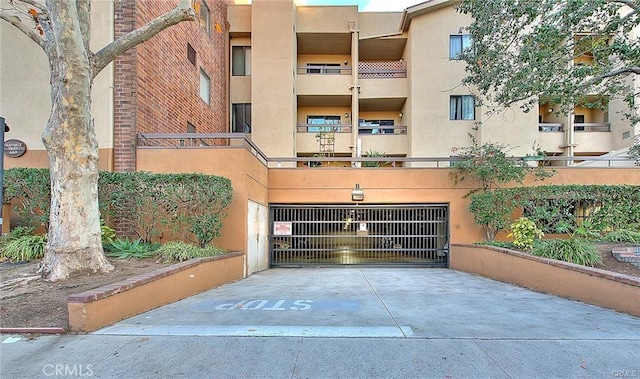 460 Oak St Unit 201, Glendale, CA 91204 - view of apartment building / complex