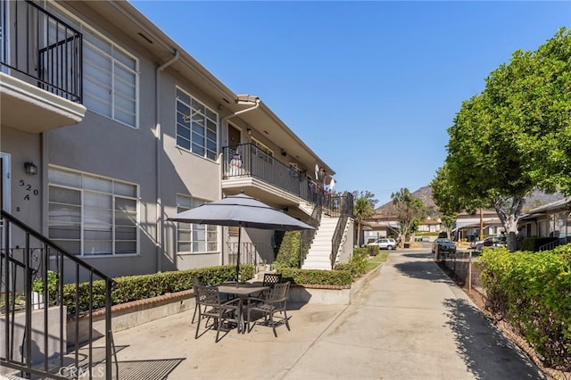 exterior space featuring a balcony