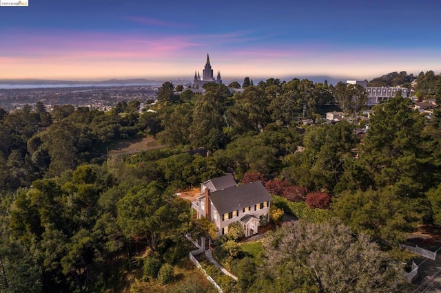 view of aerial view at dusk