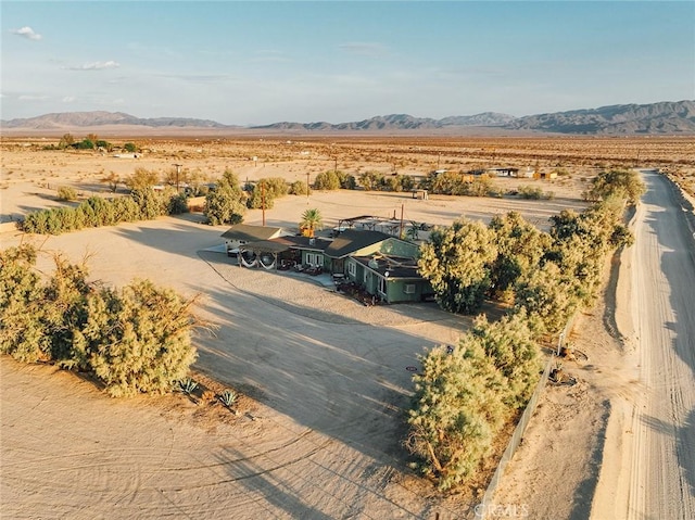 bird's eye view with a mountain view