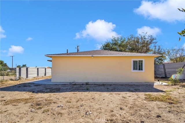 10394 Baker Rd, Lucerne Valley, CA 92356 - view of side of property