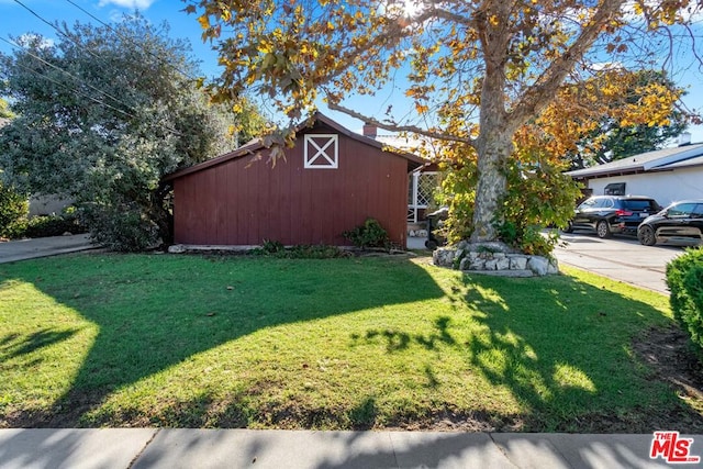 exterior space featuring a yard