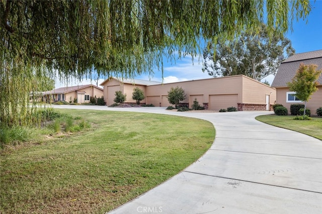 single story home with a front yard