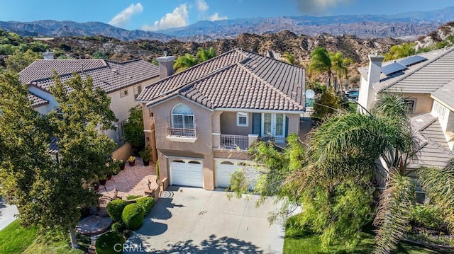 bird's eye view with a mountain view