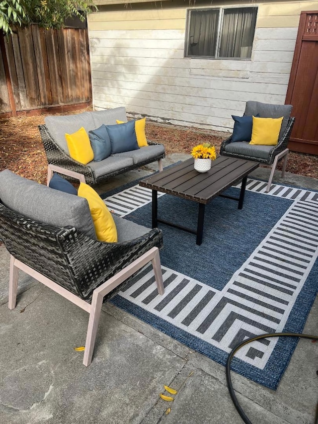 view of patio / terrace featuring an outdoor hangout area