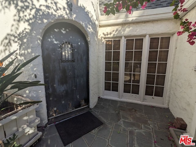 view of property entrance