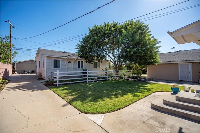 view of front of house with a front yard