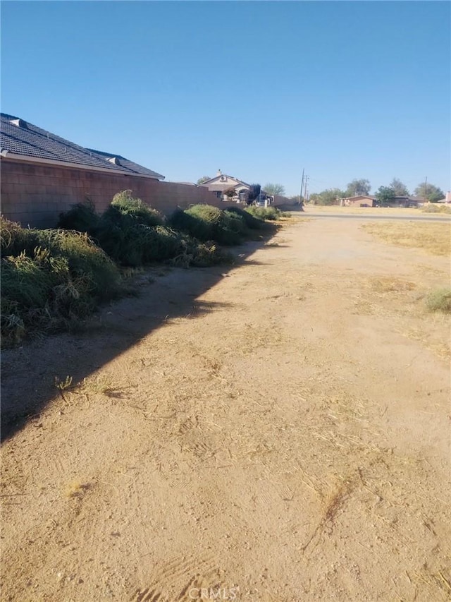 Listing photo 3 for 0 Nisqually Rd, Apple Valley CA 92308