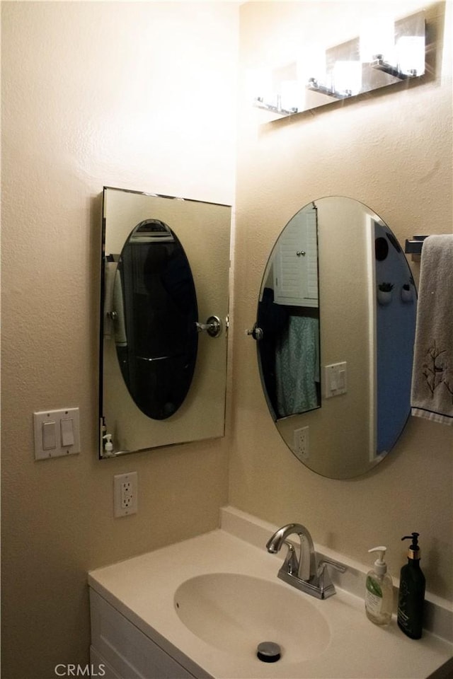 18645 Hatteras St Unit 186, Tarzana, CA 91356 - bathroom featuring vanity