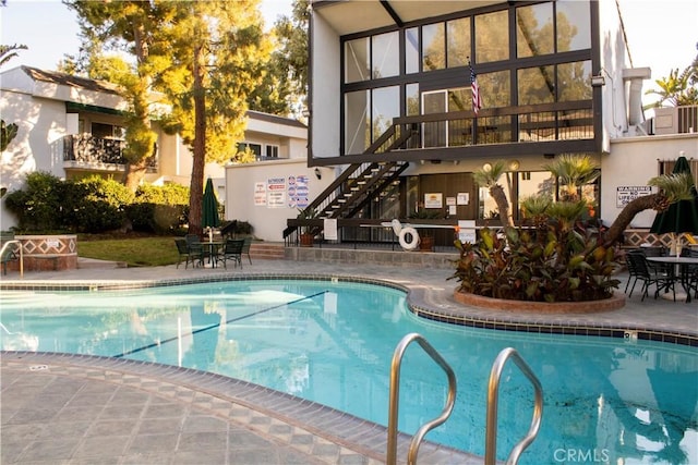 18645 Hatteras St Unit 186, Tarzana, CA 91356 - community pool with stairway and a patio area