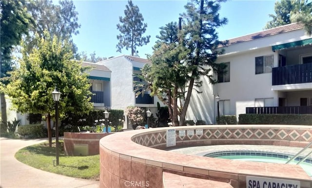 18645 Hatteras St Unit 186, Tarzana, CA 91356 - view of community with a jacuzzi