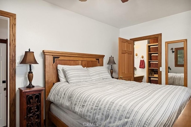 bedroom with ceiling fan