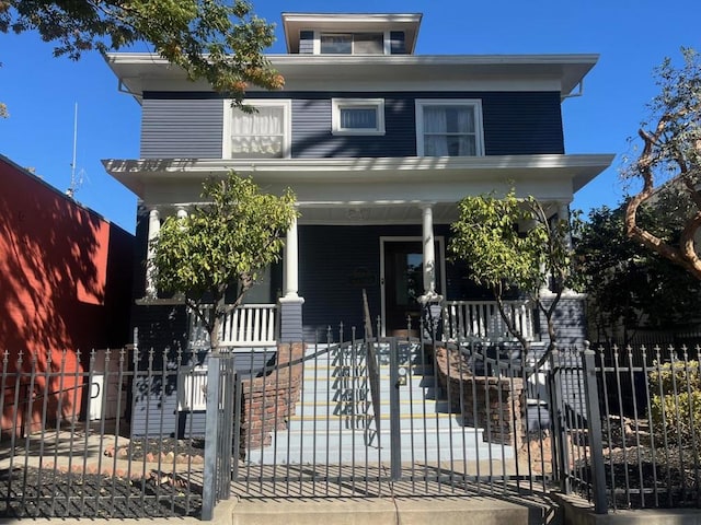 view of front facade with covered porch