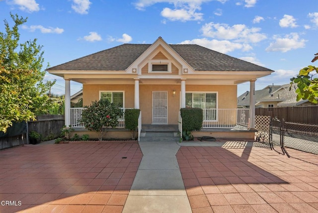 view of front facade featuring a porch