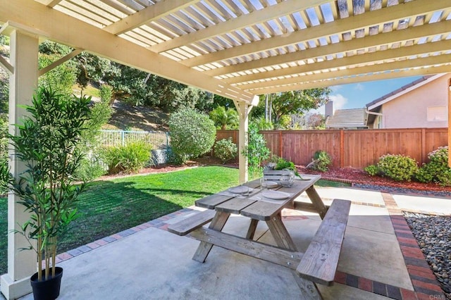 view of patio featuring a pergola