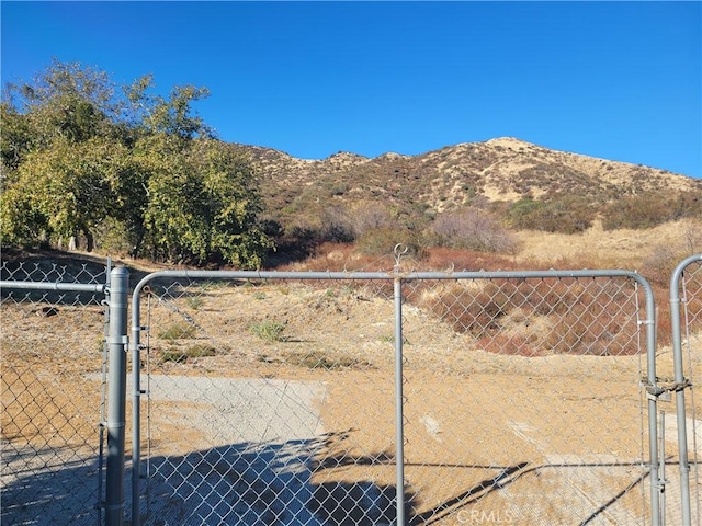 Listing photo 3 for 0 Lofty Ln, Cherry Valley CA 92223