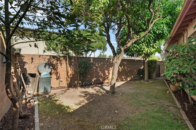 8653 Norwood Pl, Rosemead, CA 91770 - view of yard