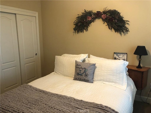 bedroom featuring a closet