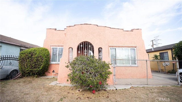 view of front of home