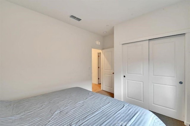 unfurnished bedroom featuring a closet