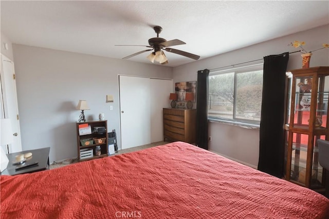 bedroom featuring ceiling fan