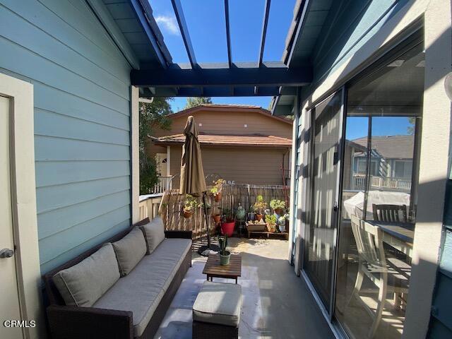 view of patio / terrace featuring outdoor lounge area