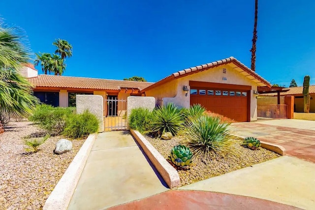 view of front of property featuring a garage