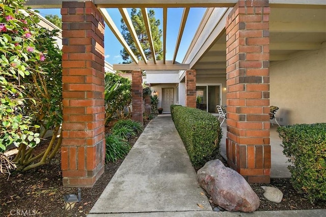 view of property entrance