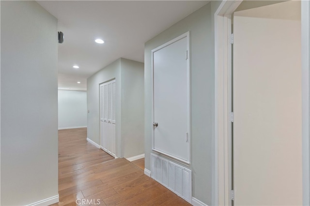 10409 Riverside Dr Unit 204, Toluca Lake, CA 91602 - photo 3