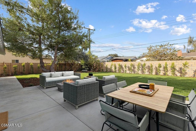 view of patio featuring outdoor lounge area