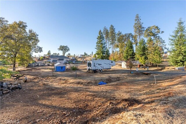 1486 Magadon Rd, Paradise, CA 95969 - view of yard featuring a storage shed