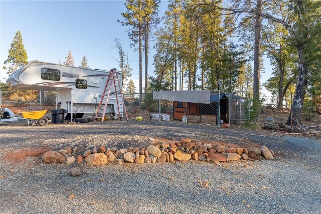1486 Magadon Rd, Paradise, CA 95969 - view of front facade featuring an outdoor structure and exterior structure