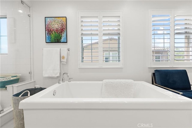 bathroom with a bathtub