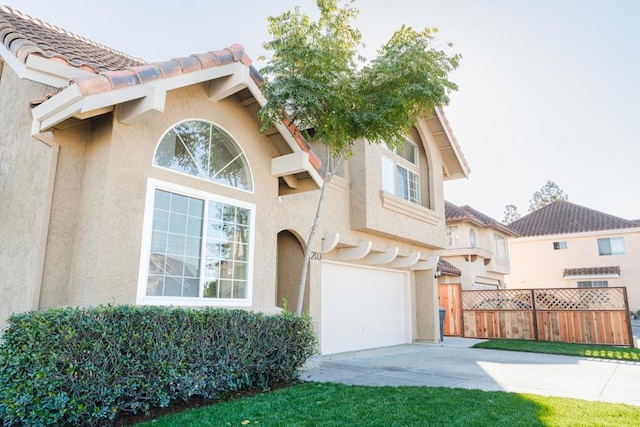 view of front of home featuring a garage