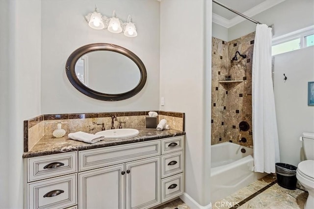 full bathroom with shower / bath combo with shower curtain, toilet, vanity, and ornamental molding