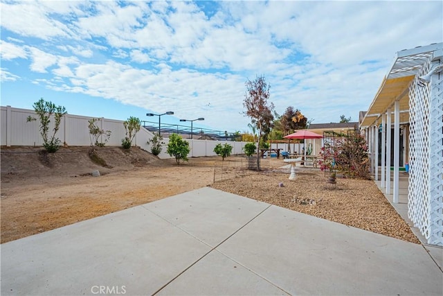 view of yard featuring a patio