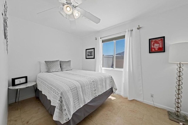 bedroom with ceiling fan