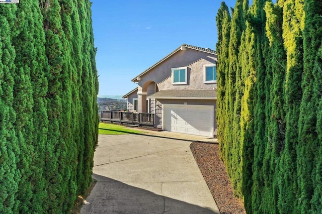 view of front of house featuring a garage