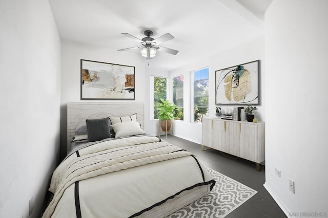 bedroom featuring ceiling fan