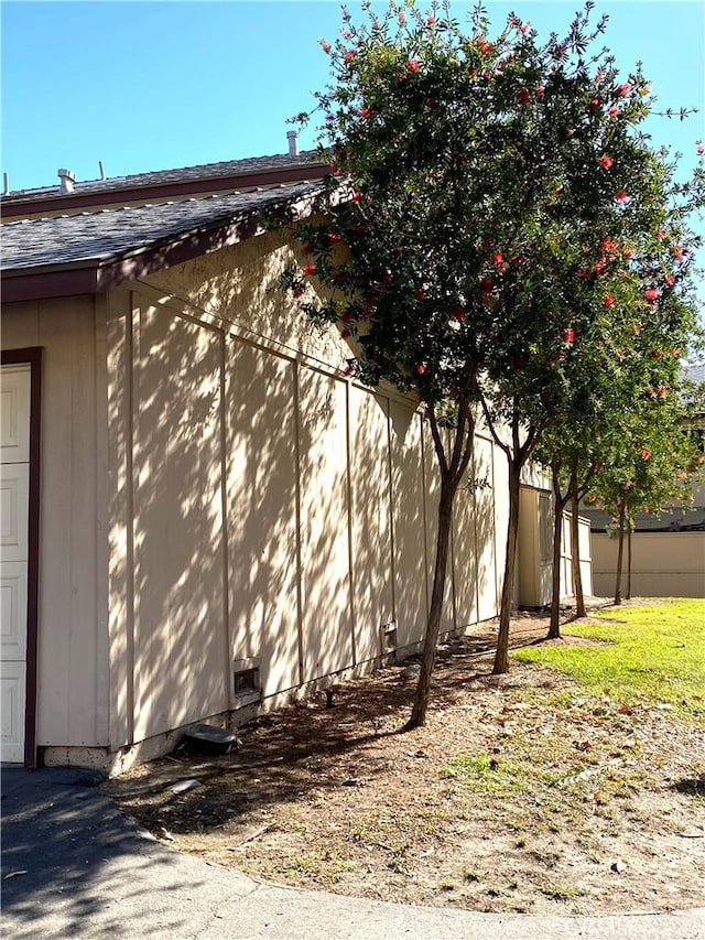 view of side of property