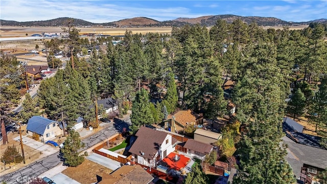 bird's eye view with a mountain view