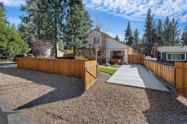 view of yard with a patio area