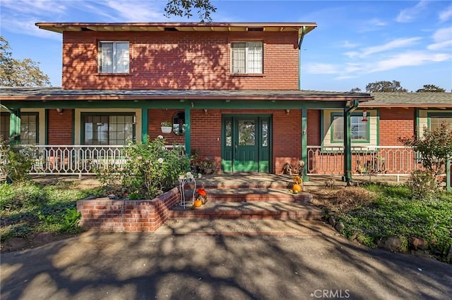 view of front of house featuring a porch