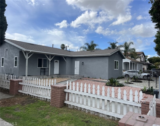 view of front of property