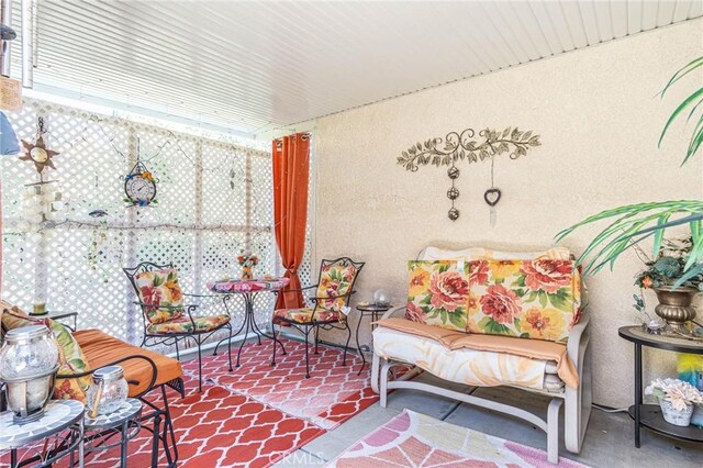 19046 Stoddard Way, Apple Valley, CA 92308 - view of sunroom